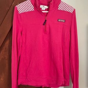 Pink, vineyard vines crew neck sweatshirt